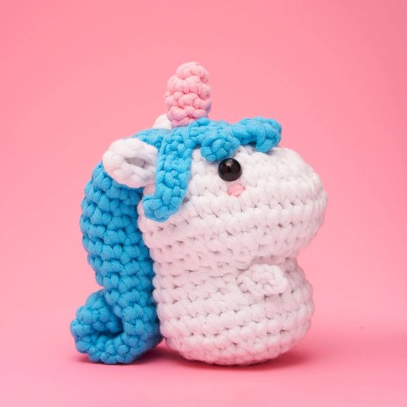 Billy the Unicorn Beginner Crochet Kit - Picture 1 of 11